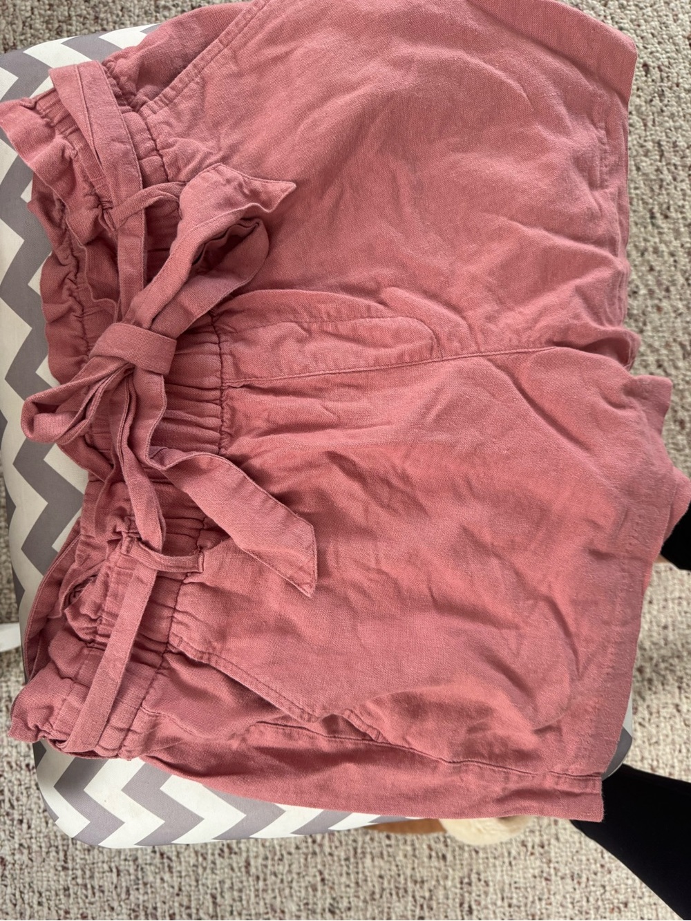 Old Navy Paperbag Tie-Waist Shorts in Dusty Rose
